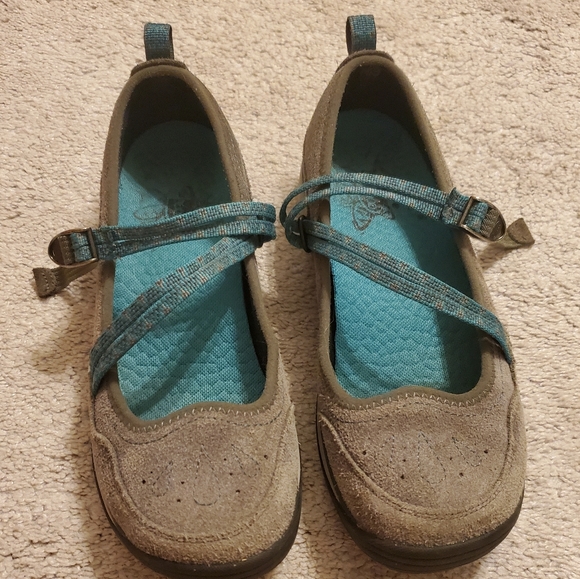 Chaco Shoes - Grey Chaco Mary janes size 9